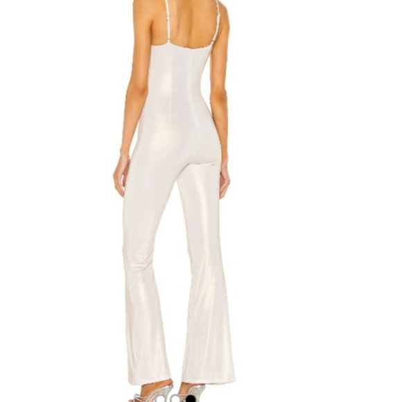 Jumpsuit never worn - Picture 2 of 3